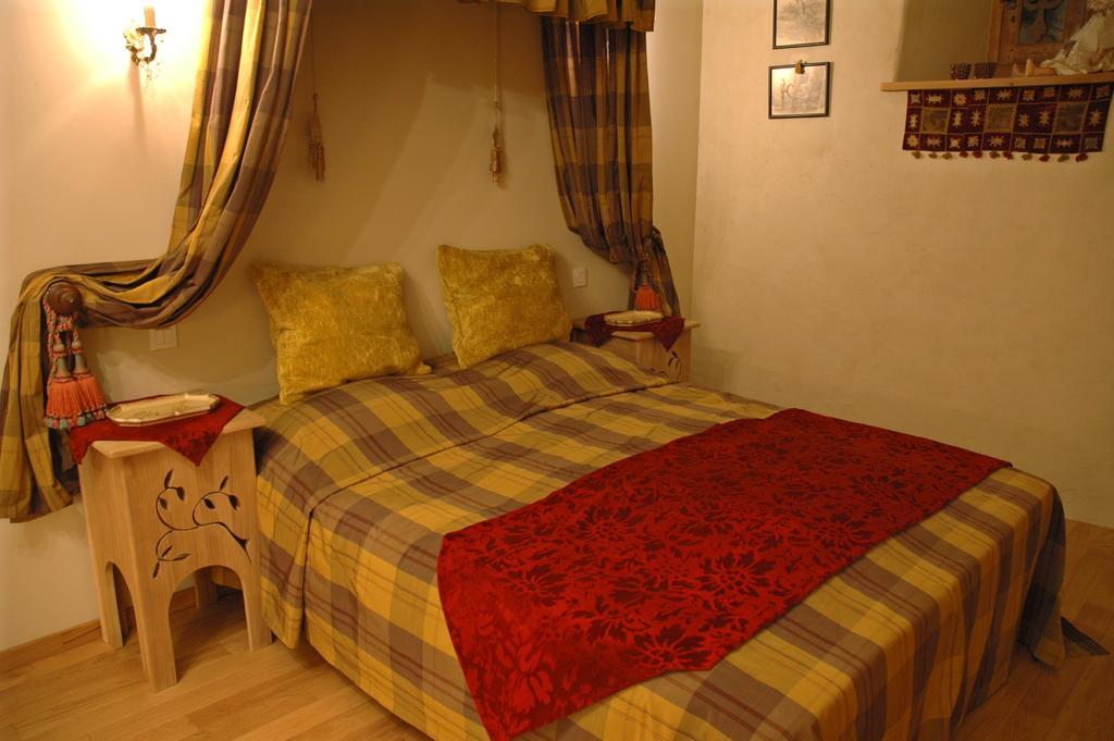 לינה וארוחת בוקר Maen Roch Manoir De La Branche מראה חיצוני תמונה